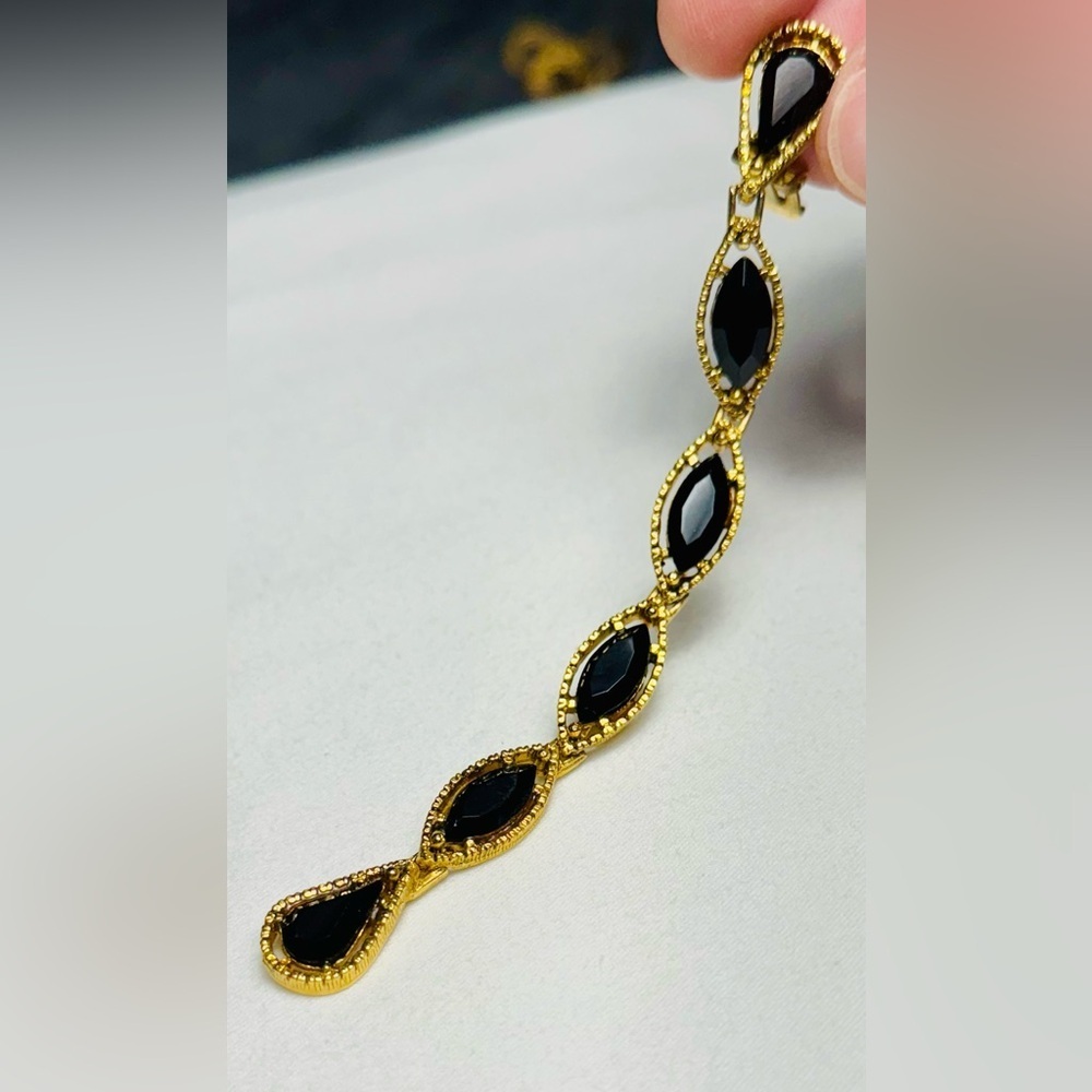 THELMA DEUTSCH Clip-on Drop Earrings
